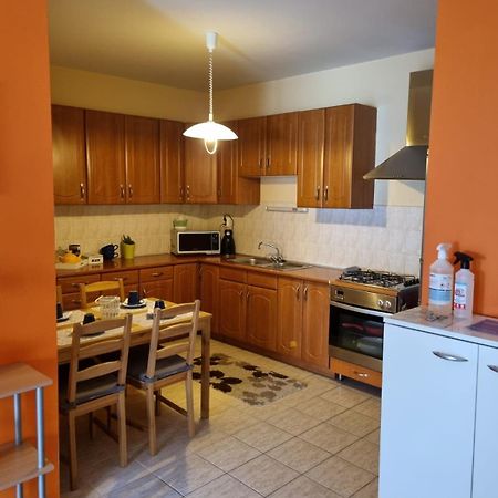 Tudor Apartman Szeged Kültér fotó